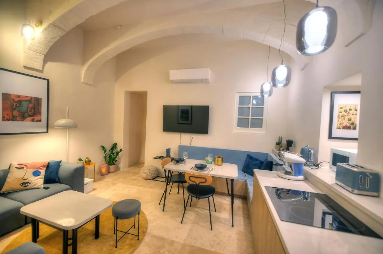 Stylish & Traditional 1 Bedroom Apartment Ddem1-1 Valletta 0*,  Malta