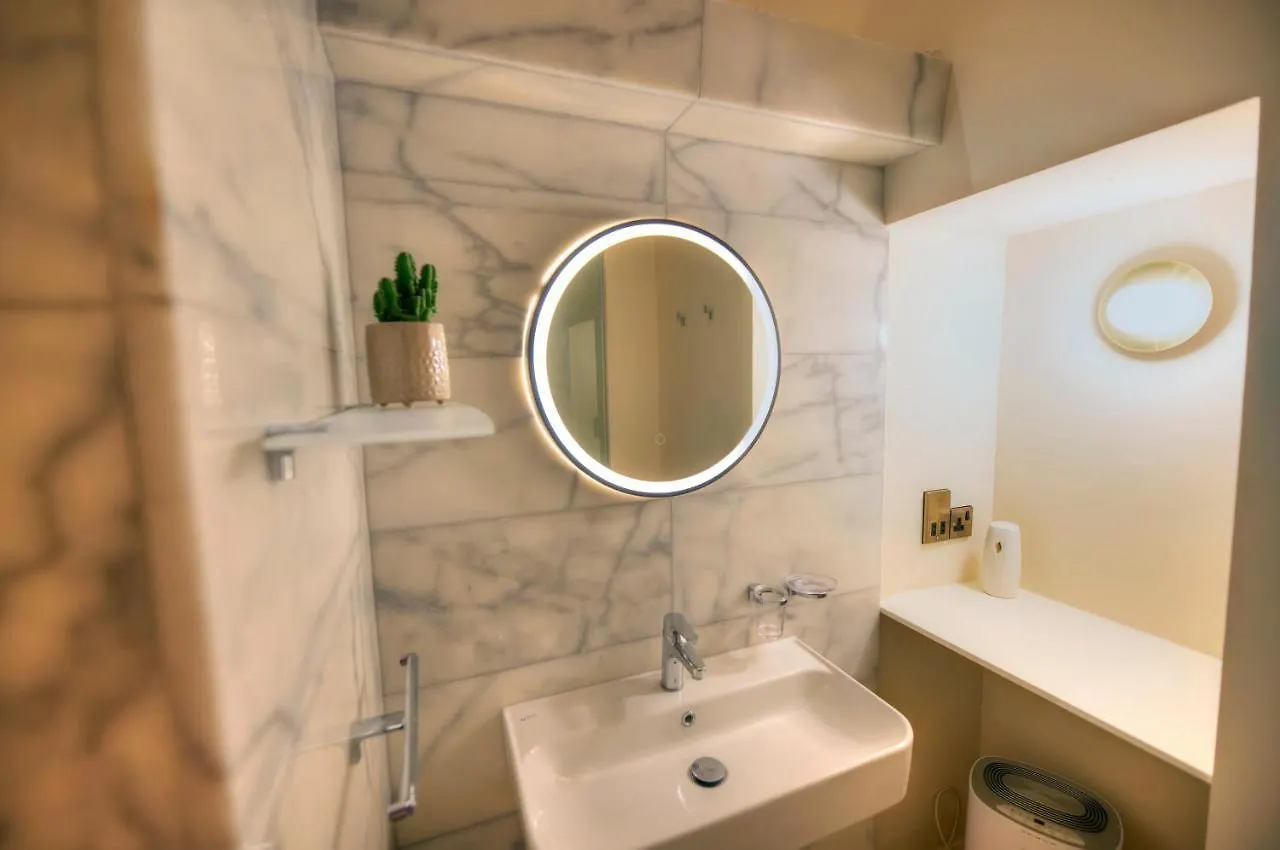 Stylish & Traditional 1 Bedroom Apartment Ddem1-1 Valletta 0*,